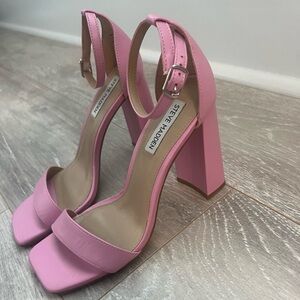 STEVE MADDEN PINK HEELS
